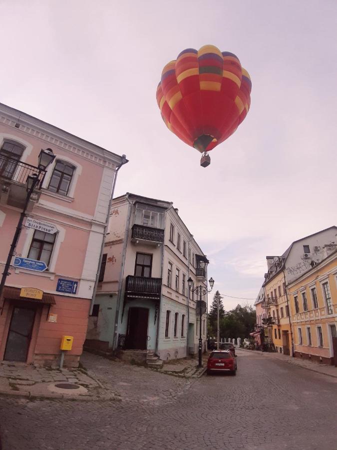 Квартира В Центрі Старого Міста З Окремим Входом Kamianets-Podilskyi Εξωτερικό φωτογραφία